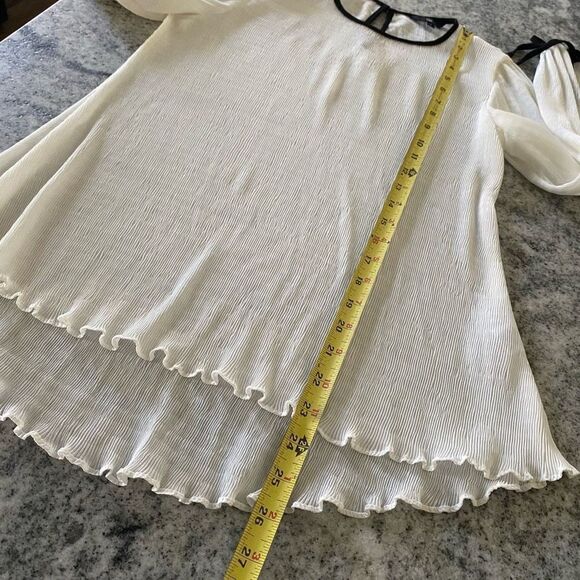 Cue 8 Medium White Chiffon Semi Sheer Blouse Black Trim Tied Sleeve Crew - Picture 9 of 10